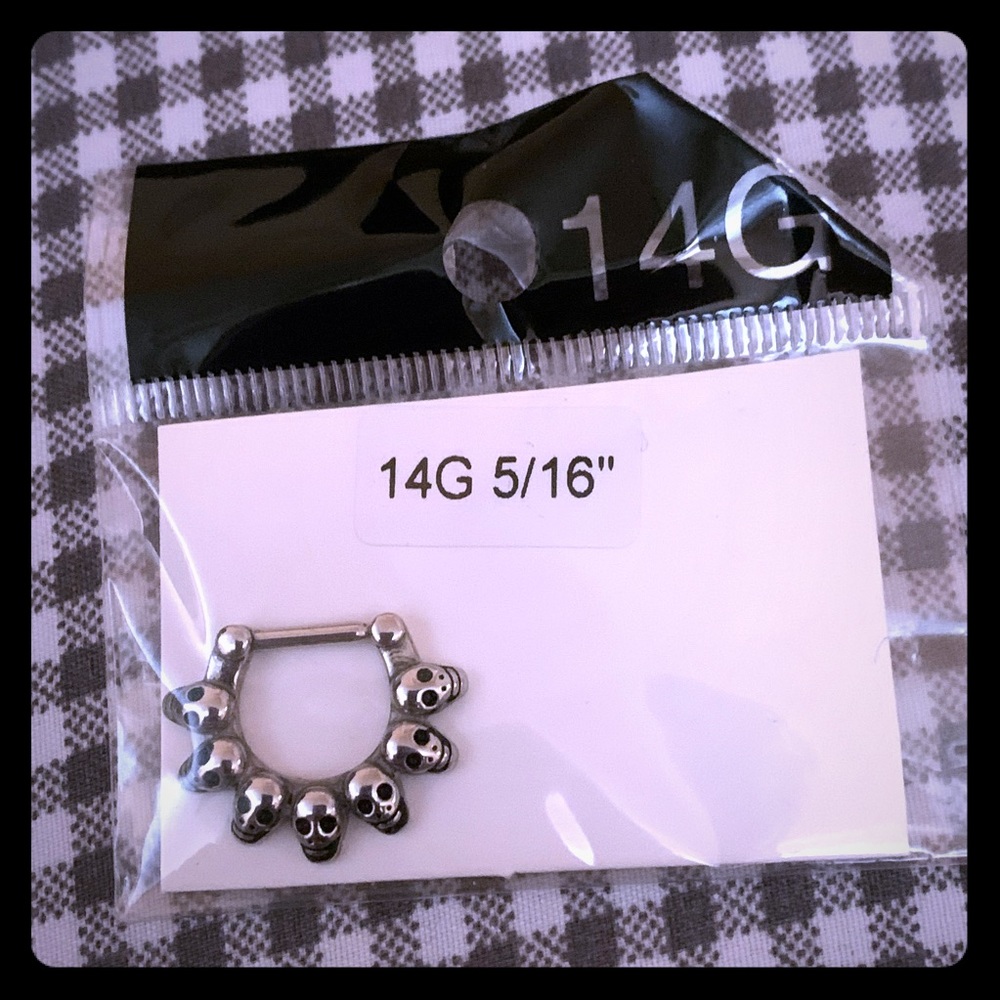 14 Gauge 5/16 Skull Septum Clicker